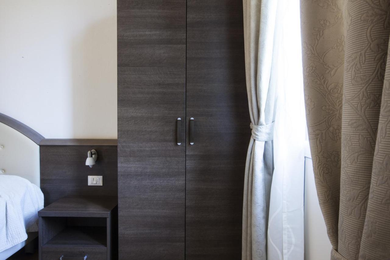 Hotel Amalfi Milano Oda fotoğraf